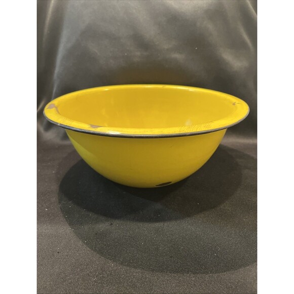 Antique Large Metal Enamel Mixing Bowl Canary Yellow with a Black Rim 11” X 4” - Picture 2 of 11